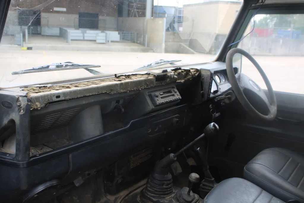 Land rover defender w5hc 6s090plljk49euib