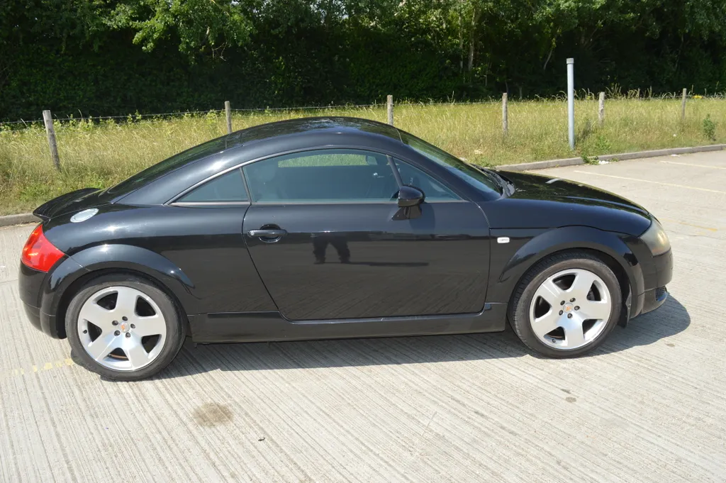 Audi tt 8by7ralb6t9r8ejsrhm7e
