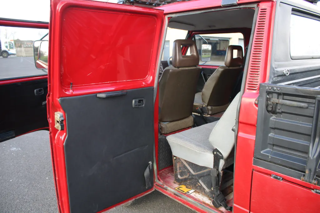 Volkswagen t25 transporter 78 doka rearw cw7zchuky4gyeqg