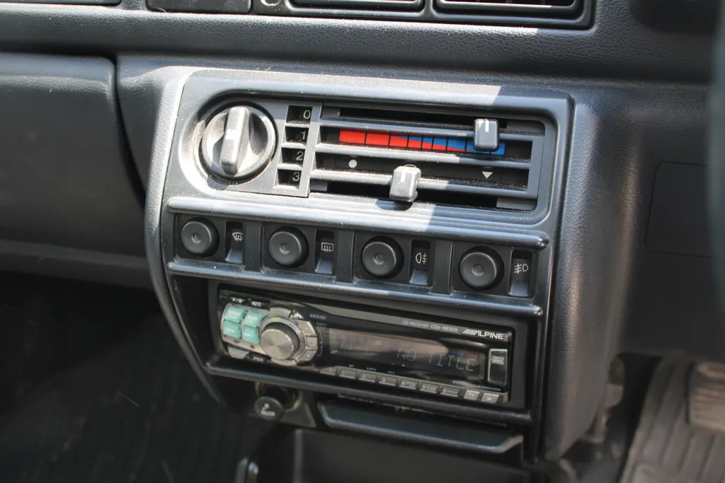 Ford fiesta qrjr9gsltmlqmkfaetp3w