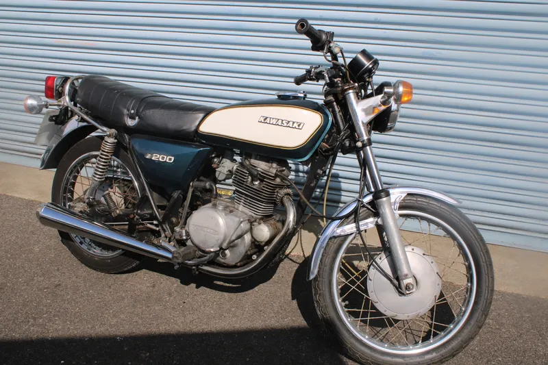 Kawasaki z200 dfz4tqfij4vod3jct0uic