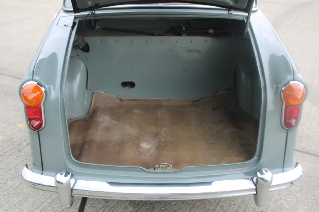 Austin a55 mk1 cambridge ht8z017yddnlfxagjb8ok