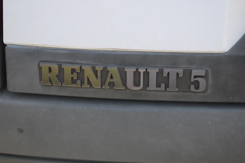 Renault 5 94dyatcp7elin2wu gh7t