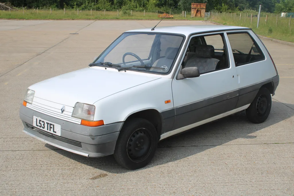 Renault 5 cfwlzeavi2i98huwismq8