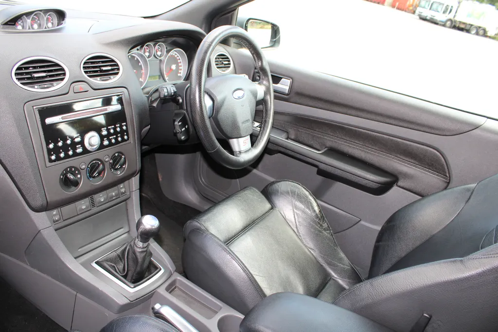 Ford focus  0bb0e9d7zhq7smr4tpwi