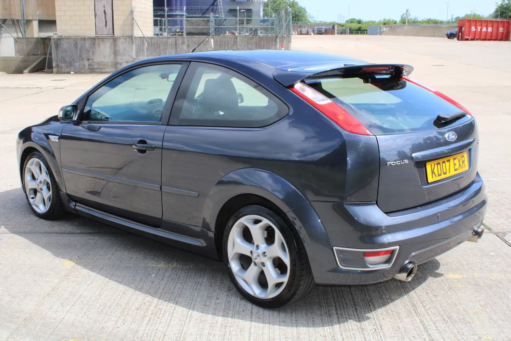 Ford focus  o2uqmswqifh h3me5ged