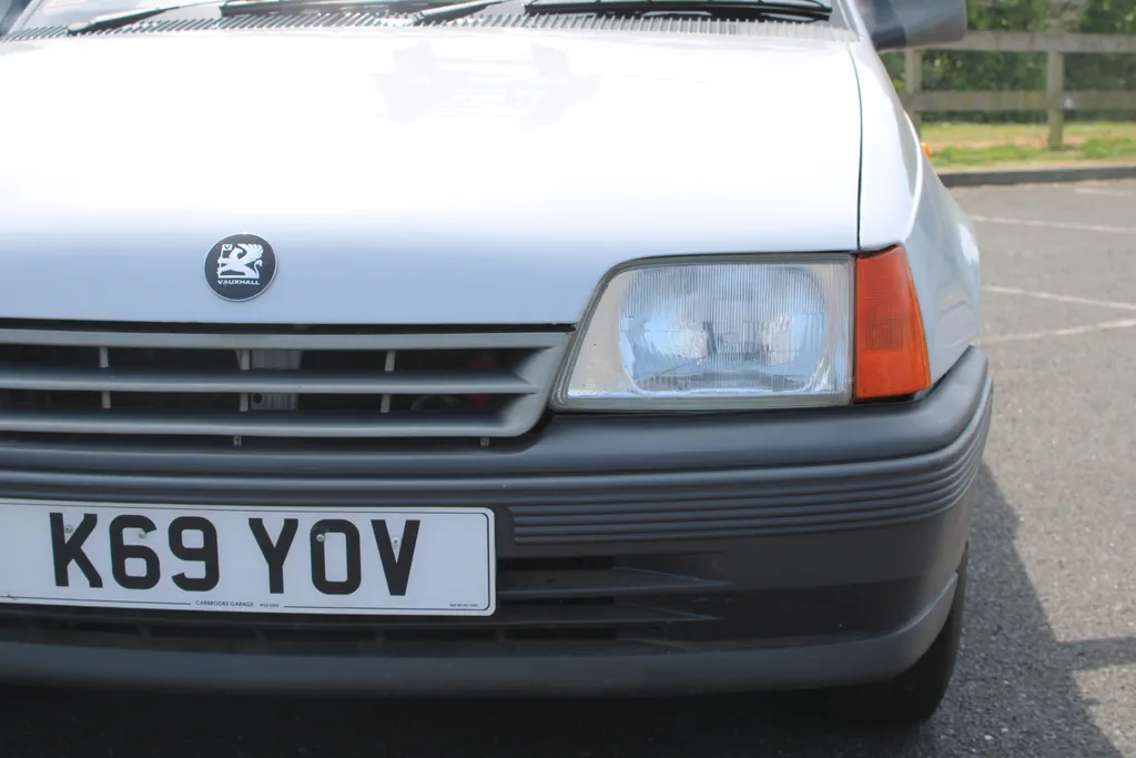 Ford astra 5t1wgi002o2akvzhkbsum