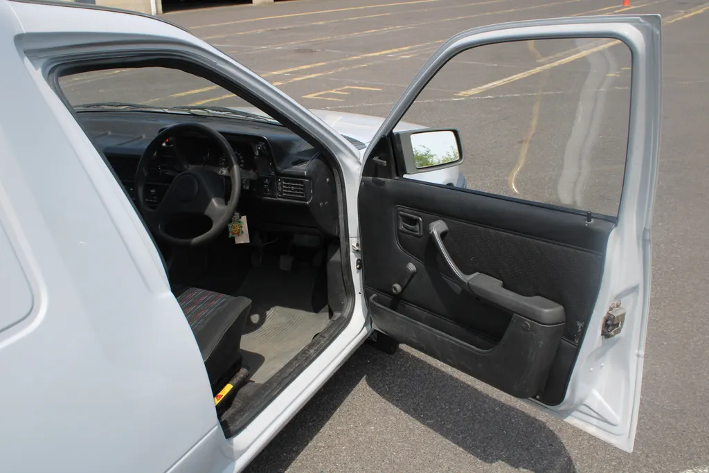 Ford astra 9wjndw3dhup6sdzq wie 