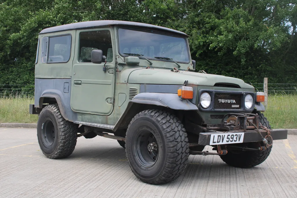 Toyota land cruiser s7ttzkrxhepux01vodvnr