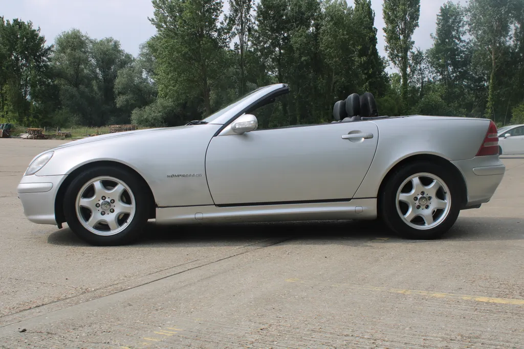 Mercedes benz slk yhk9th3zdtjmdjabxj733