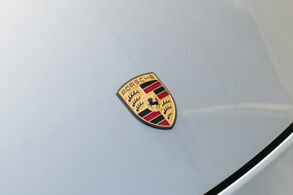 Porsche 911  u9ymjple0ojbicxchvvz