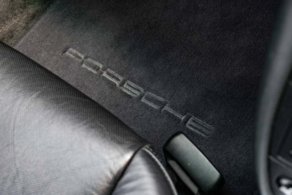 Porsche 911 fhi1fqoumc8a8qomkheq5