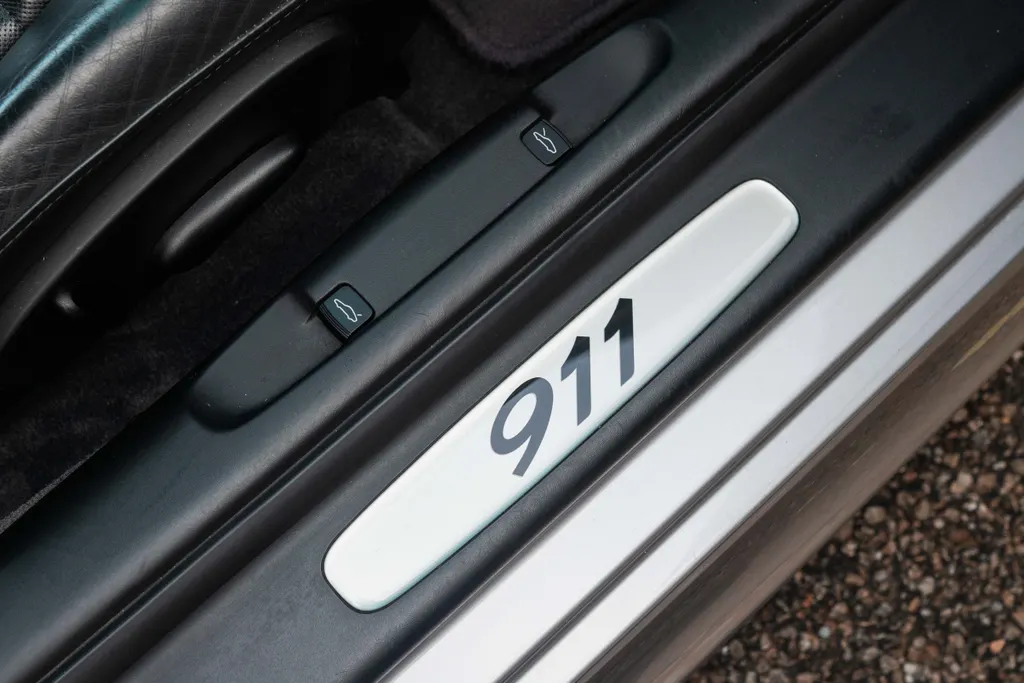 Porsche 911 liek7grulzf wkese9wmx