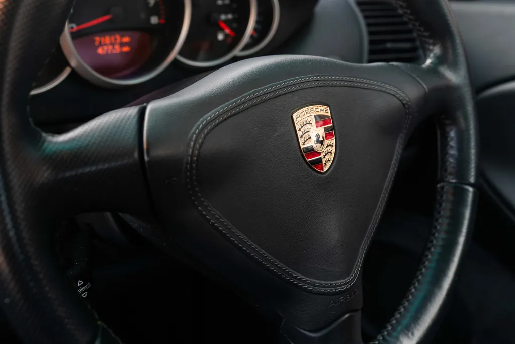Porsche 911 ydk yloxmaccj1cg6rrdo