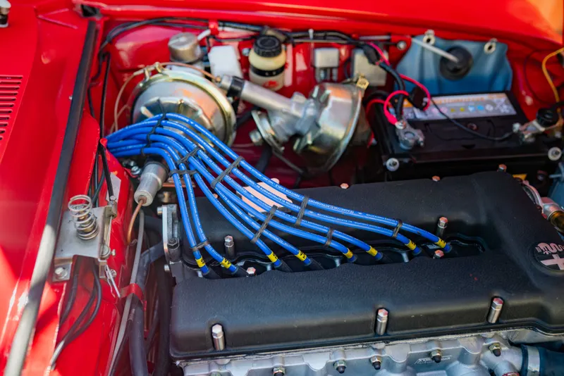 Alfa romeo 2000 gtv  jmj3x1olqln rh0qe1dcz