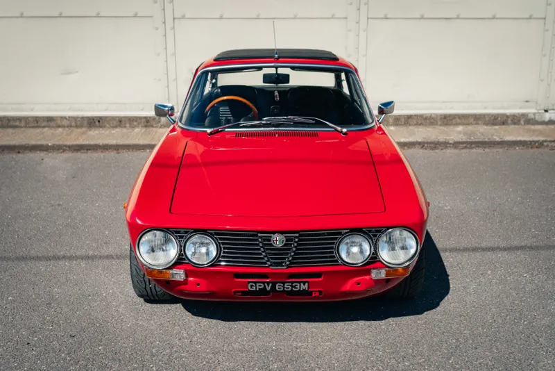 Alfa romeo 2000 gtv  khpqgoj 9 grxlutvvcow