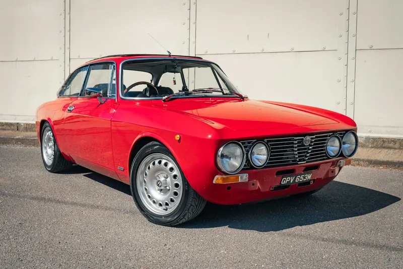 Alfa romeo 2000 gtv  hchnsbnfgdwllvfk0l27m