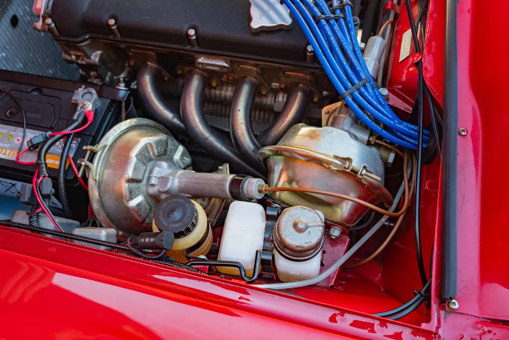 Alfa romeo 2000 gtv  pgxfb5z5fkf1j yg1 pcf