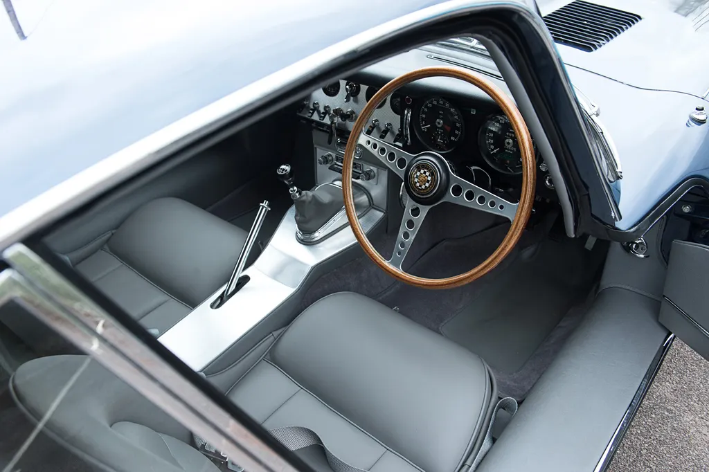 Jaguar e type  1lw2q1 lmrw0k g01z3z 