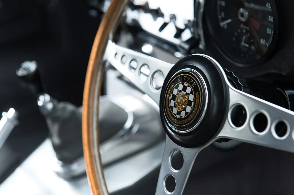 Jaguar e type  5go 4kiei6fgdpzpc8qe6