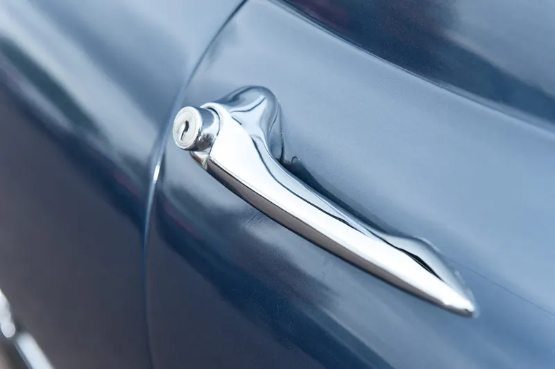 Jaguar e type  i7czb8fi901fdnsth4kah