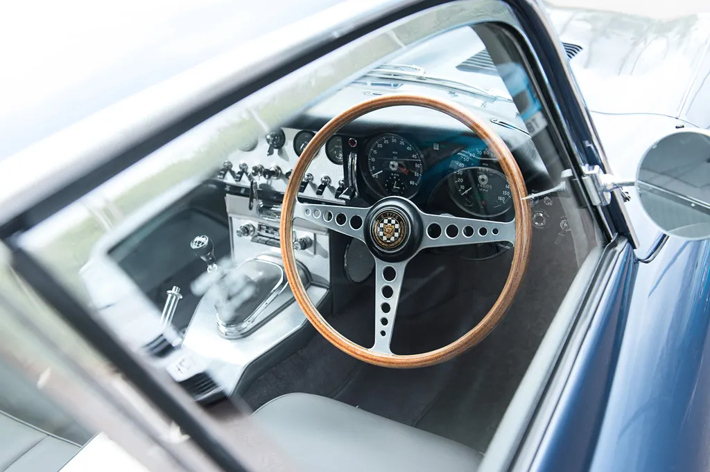 Jaguar e type  zldky hynmn2niqv pxsw