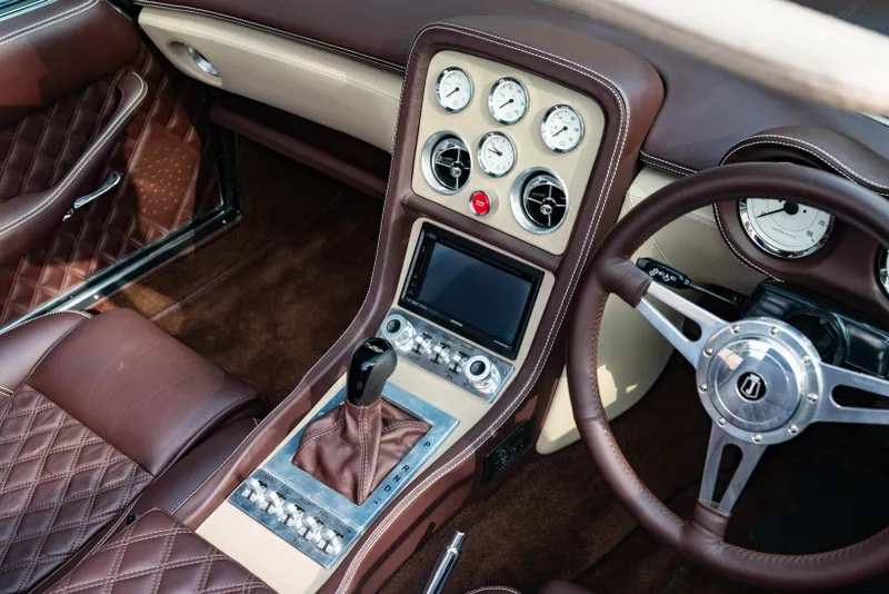 Jensen interceptor r y2blvhwtjk6iibovhluao