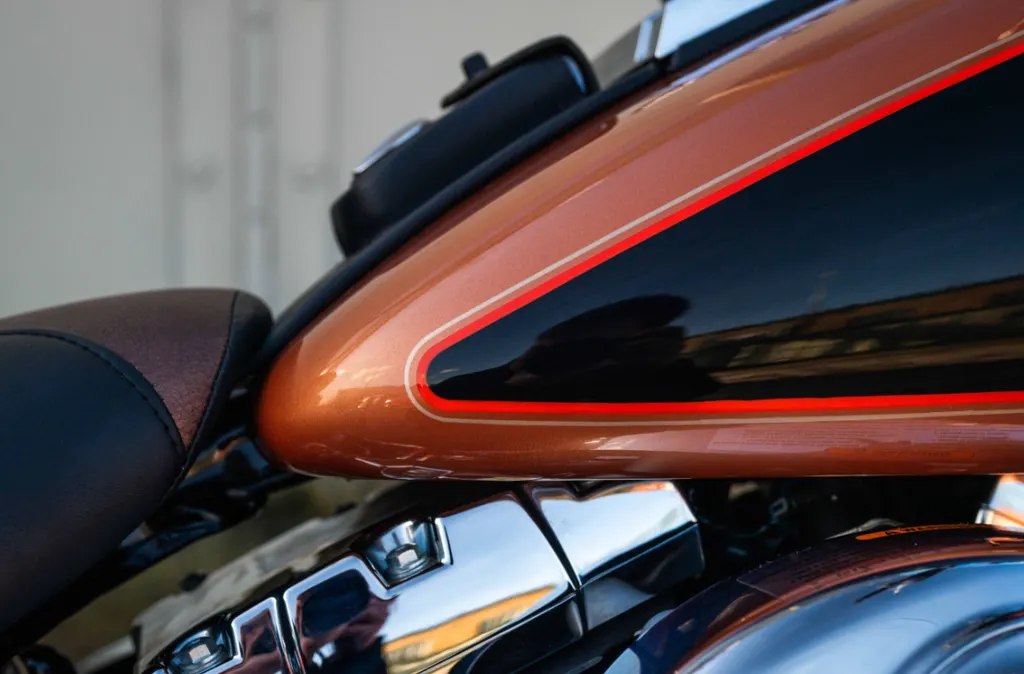Harley davidson heritage softail qcr1suum1xjn2idfzwv w