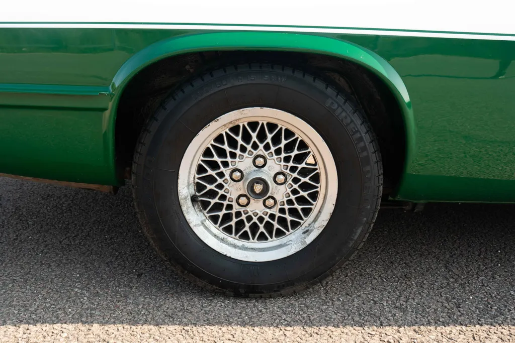 Jaguar xjs raj31rlixoifgagv7y1nu