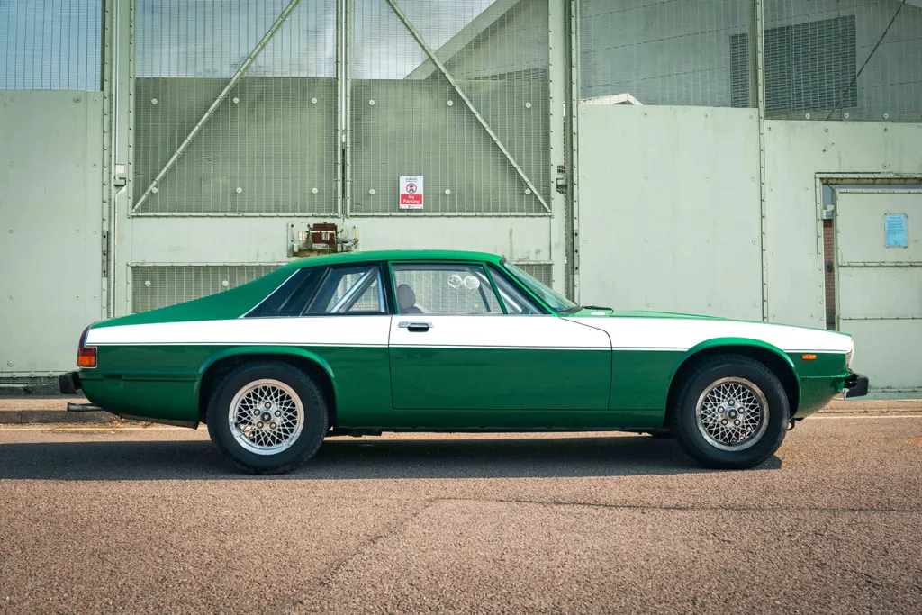 Jaguar xjs cnezdvusqceqmwj1giu9m