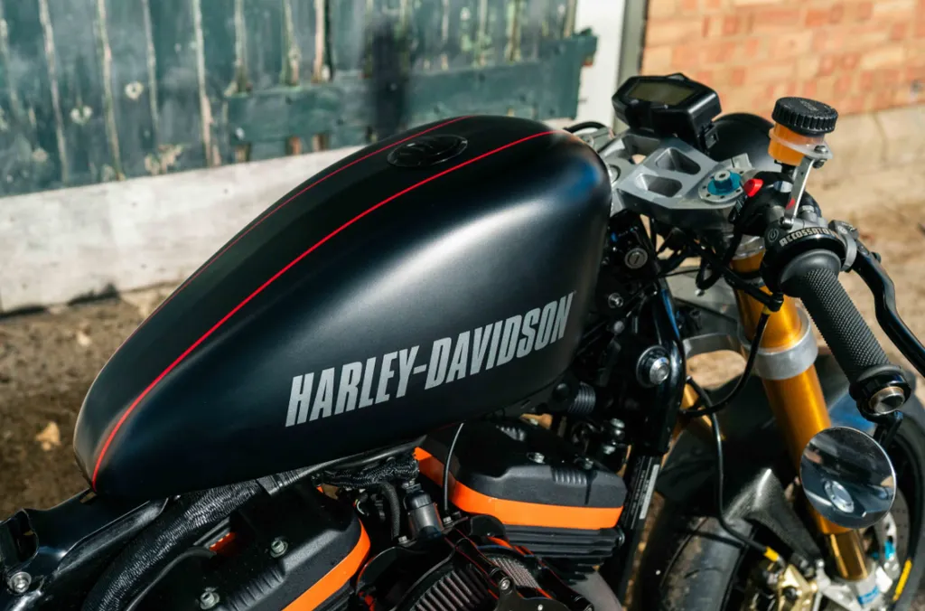 Harley davidson sportster yunrwf1605nhq667je9yj