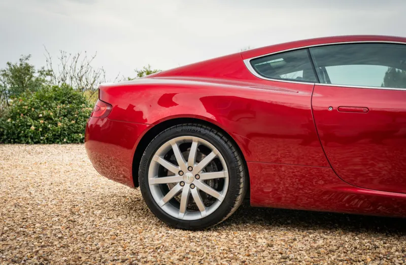 Aston martin db9 ysjbqmmg49cqhbqdisbzp