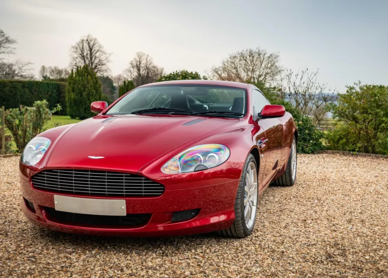Aston martin db9  4 dio2kva6luuy7d7wba
