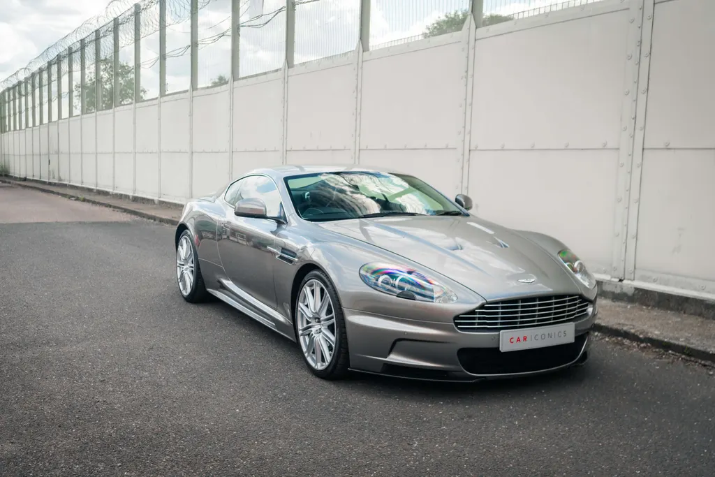 Aston martin dbs 9othxqtmigcpx2ccglukb