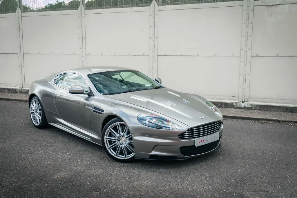 Aston martin dbs bfhcytcywwskwd7 j3xbz