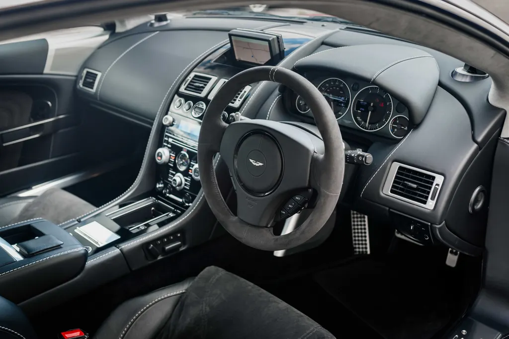 Aston martin dbs fmqnzamvet1alojxmors9