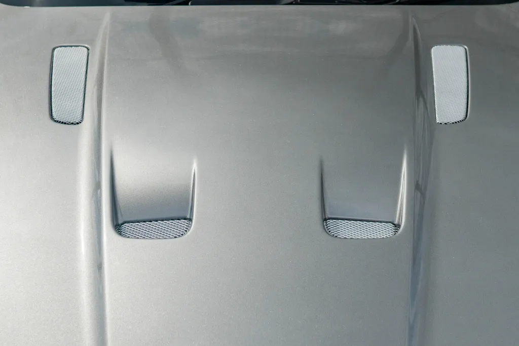 Aston martin dbs grve lf5vlthoux jtti2