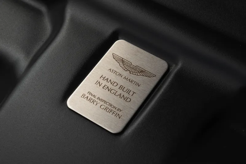 Aston martin dbs zhrh jbbpdqcqlbrjahvs