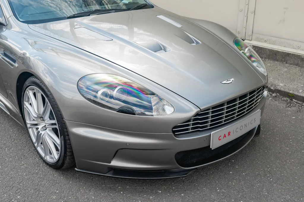 Aston martin dbs ouwoejvtumsrehfrqkgyf