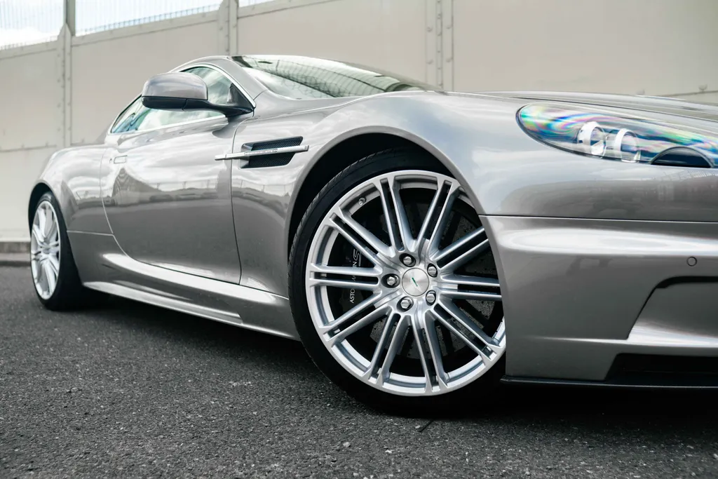 Aston martin dbs xdgo4wvfk5efqafxokbd4