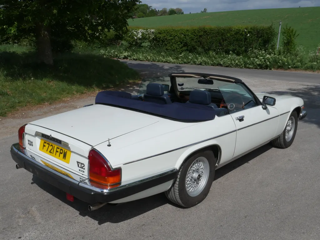 Jaguar xj s v12 convertible 6z501twq2y6ztstee vzt