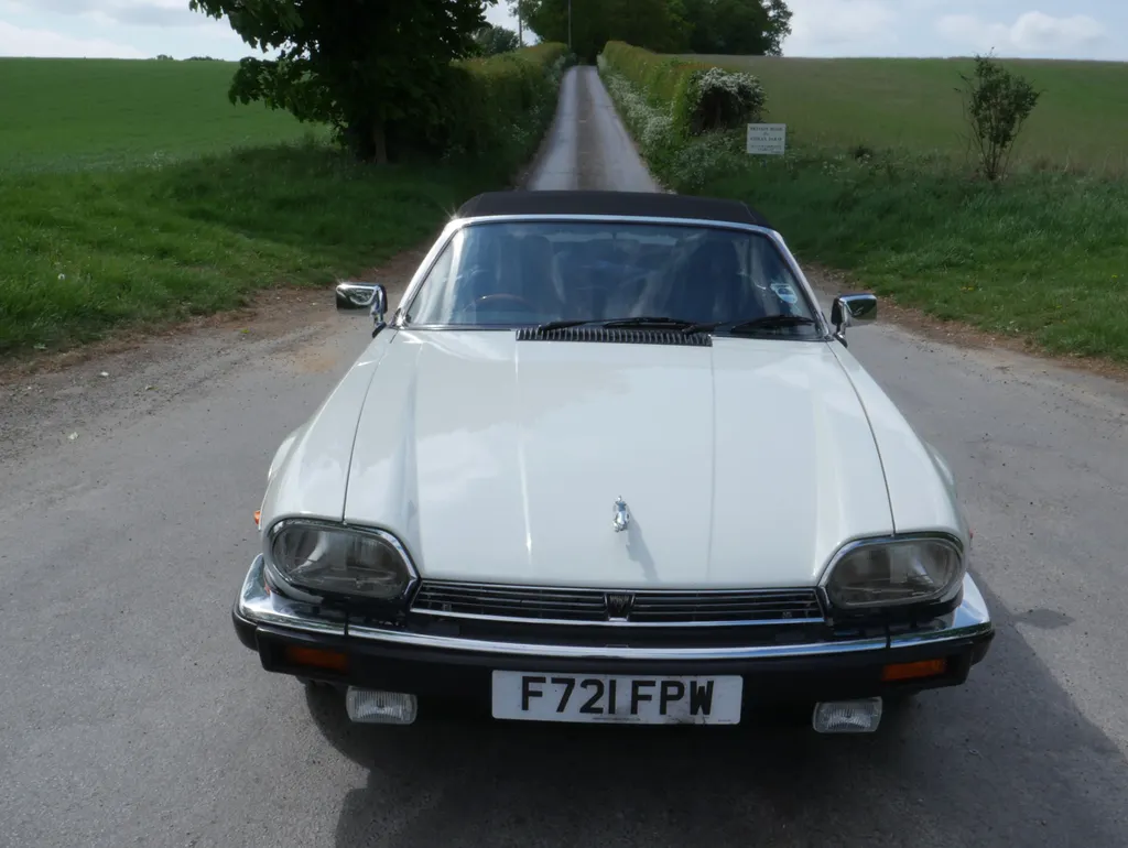 Jaguar xj s v12 convertible  r6usqbkiflvhdvz9sp1y