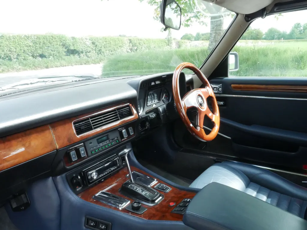 Jaguar xj s v12 convertible qec2inctgurplfu ifxoj