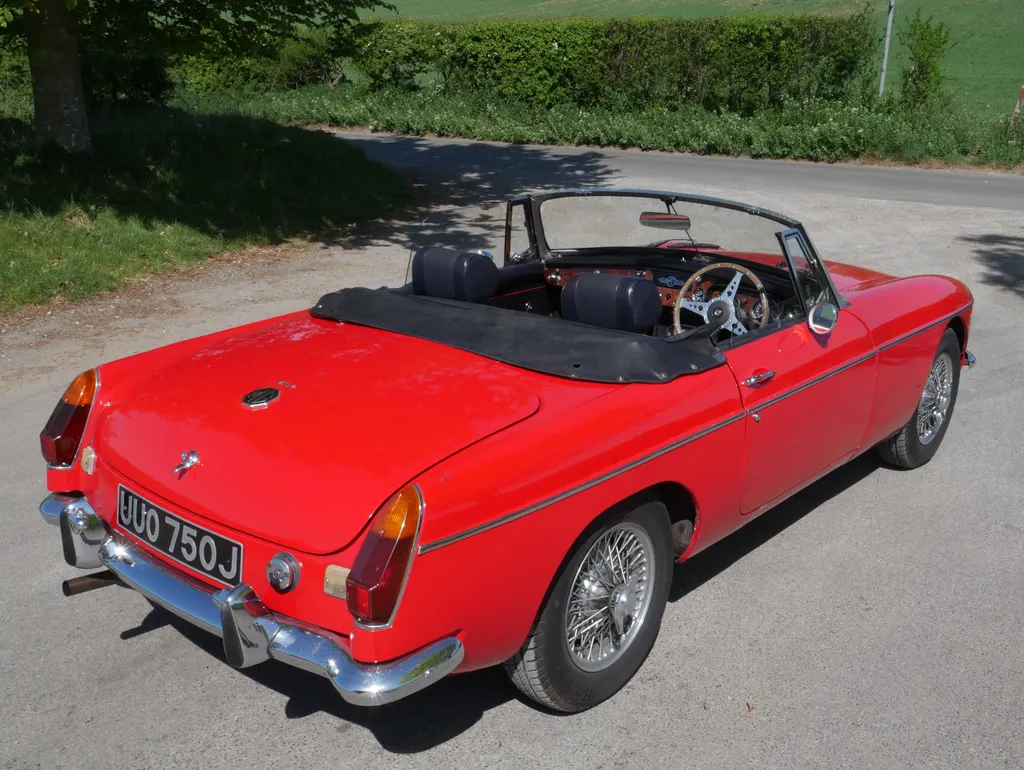 Mg b roadster tpcuoqnahmsufljrtbp l