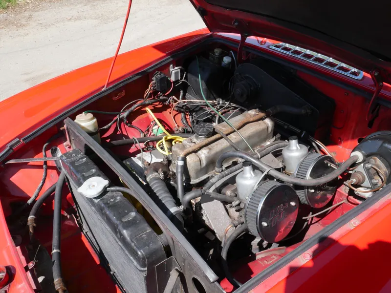 Mg b roadster aqxzzlst79iy43hwyrz48