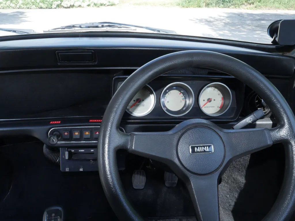 Rover mini k3gzy4olq6dqlpyqvrh9b