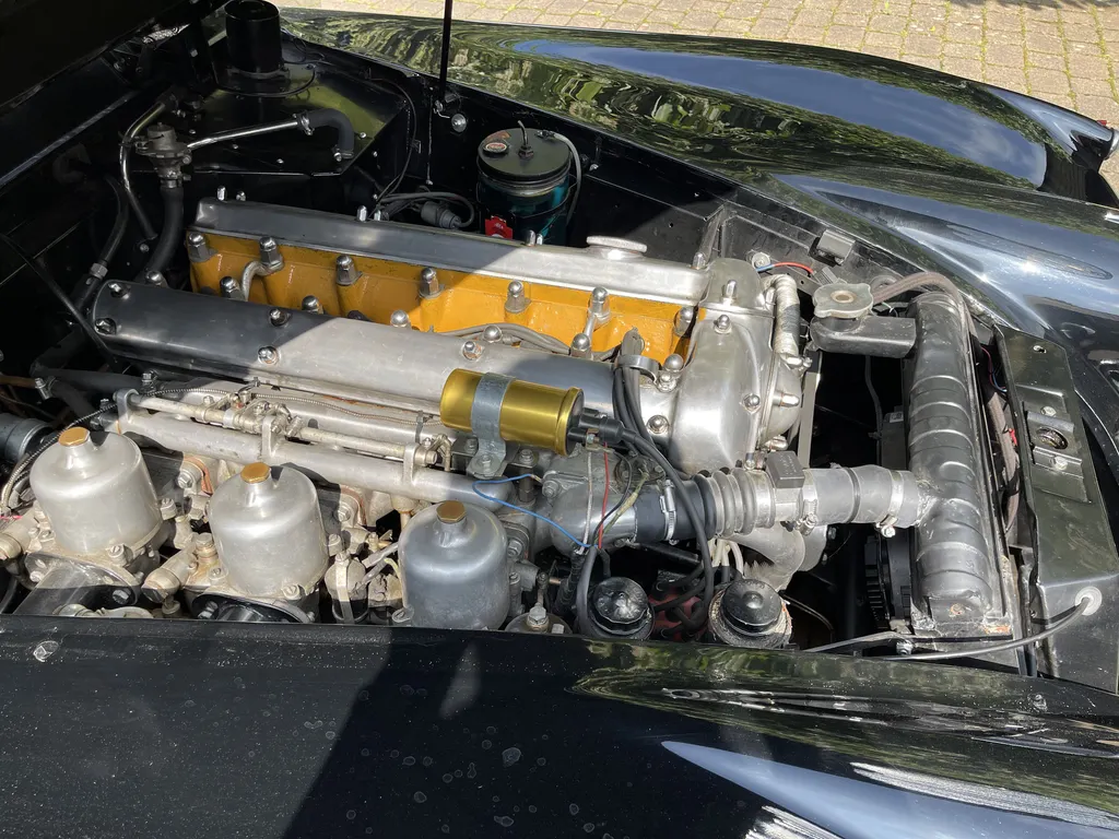 Jaguar xk150s dhc izjve 8nqyiqjqiwbiaz1