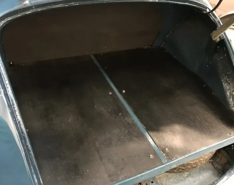 Morris minor  dsdulo0pp1kwyd2y3jxx2