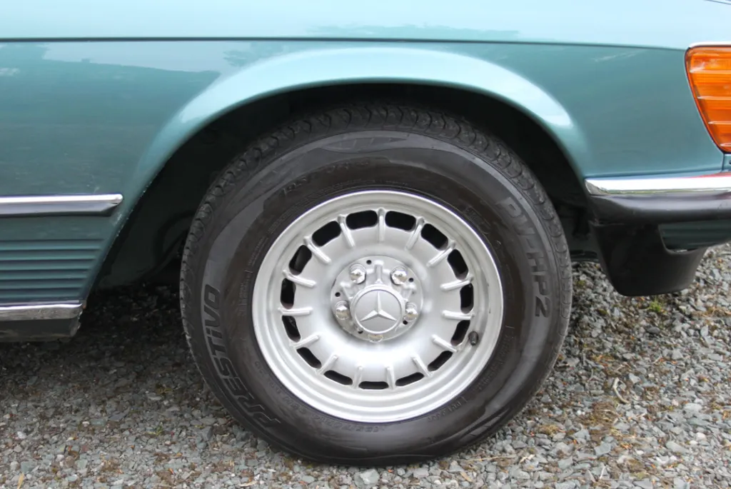 Mercedes benz 280 9fbmumfajmb7fdkhuvqis