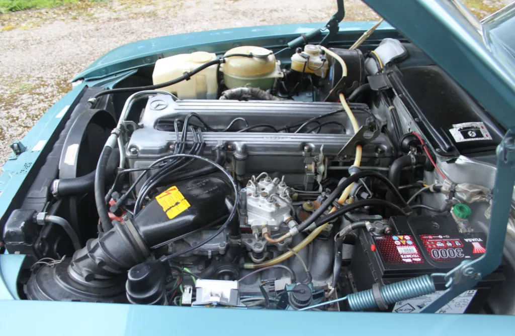 Mercedes benz 280 fvijdtdlg23cppvgfhvhf